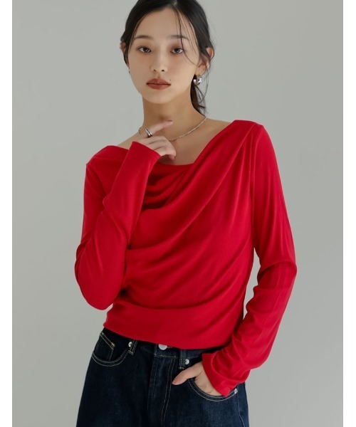 Re:EDIT（リエディ）の「[新色追加]リブカットソードレープオフショルトップス（Tシャツ/カットソー・レディース・ブラック/オフホワイト/グレー/モカ/ブラウン/レッド・MEDIUM/LARGE）」の6枚目の写真