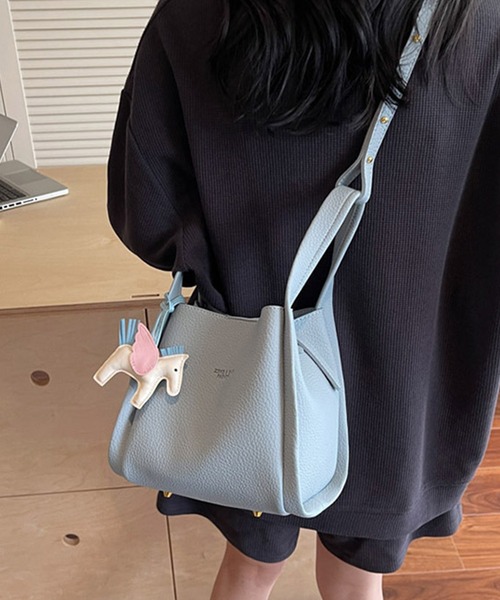 c.u.l（シーユーエル）の「バケツ型 ハンド ショルダーバッグ cula1293（ショルダーバッグ・レディース・レッド/ピンク/ブラウン/ブルー/イエロー/ベージュ/アイボリー/ブラック・FREE）」の5枚目の写真