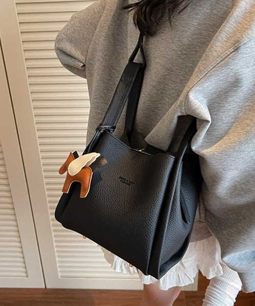 c.u.l（シーユーエル）の「バケツ型 ハンド ショルダーバッグ cula1293（ショルダーバッグ・レディース・レッド/ピンク/ブラウン/ブルー/イエロー/ベージュ/アイボリー/ブラック・FREE）」の18枚目の写真