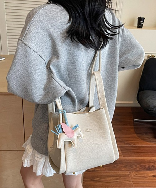 c.u.l（シーユーエル）の「バケツ型 ハンド ショルダーバッグ cula1293（ショルダーバッグ・レディース・レッド/ピンク/ブラウン/ブルー/イエロー/ベージュ/アイボリー/ブラック・FREE）」の20枚目の写真