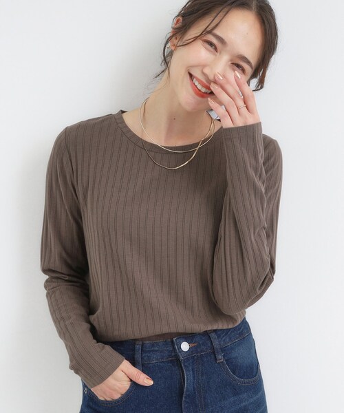 SHOO・LA・RUE（シューラルー）の「【S-LL】1枚でも、重ね着にも ワイドテレコ クルーネックインナー（Tシャツ/カットソー・レディース・オフホワイト/ブラック/ブラウン系・01/02/03/04）」の3枚目の写真