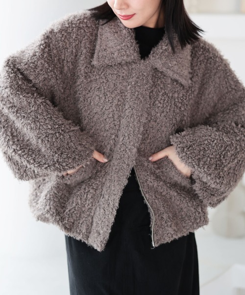 Ruwan yu(ルワンユー)の「ショートボアジャケット【大きいサイズ対応】(ブルゾン・レディース・グレー/ベージュ・LL/L/4L/3L)」の22枚目の写真