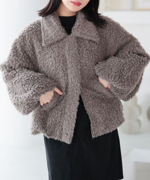Ruwan yu(ルワンユー)の「ショートボアジャケット【大きいサイズ対応】(ブルゾン・レディース・グレー/ベージュ・LL/L/4L/3L)」の17枚目の写真