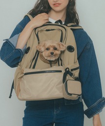 interstaple（インターステイプル）の「【MATIE】ペットリュックＭ【Direction by  有末 麻祐子】（ペット用キャリーケース）」