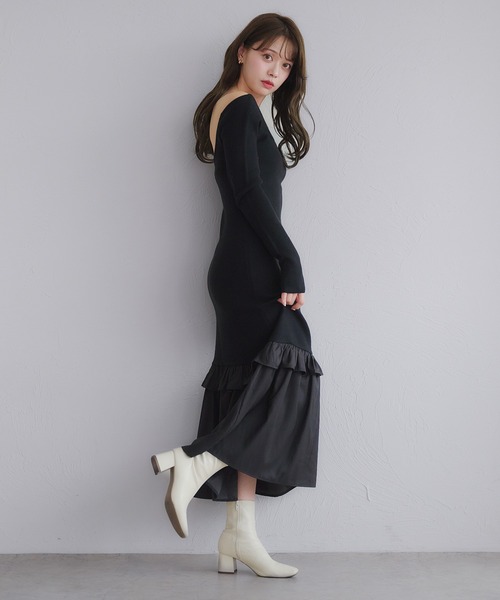 fupel(フぺル)の「back open hem gather knit onepiece / バックオープンヘムギャザーニットワンピース(ワンピース・レディース・アイボリー/ブラック・FREE)」の4枚目の写真