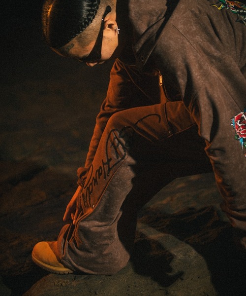 FR(13)NDS(フレンズ)の「FR(13)NDS × Ed Hardy/フレンズ × エド・ハーディ/コラボ ダブルニースウェットパンツ(スウェットパンツ・メンズ・ブラウン/グレー・M/L)」の7枚目の写真