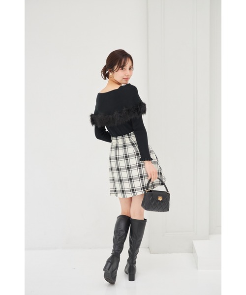 tocco closet(トッコ クローゼット)の「インナーパンツ付きゴールド釦チェックミニスカート(スカート・レディース・アイボリー/ブラック・M)」の5枚目の写真