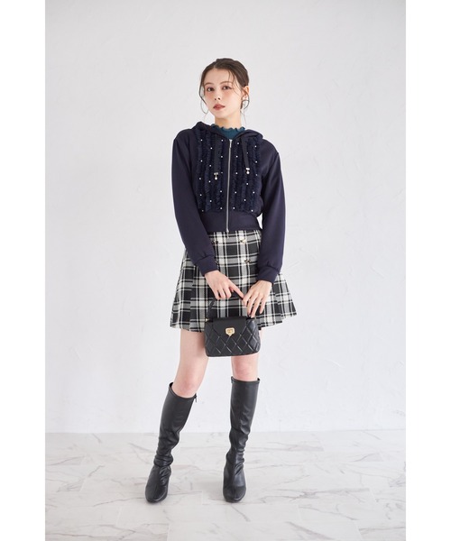 tocco closet(トッコ クローゼット)の「インナーパンツ付きゴールド釦チェックミニスカート(スカート・レディース・アイボリー/ブラック・M)」の7枚目の写真
