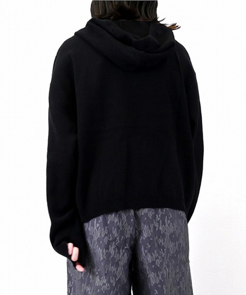 STYLEBLOCK（スタイルブロック）の「スウェットライクニットフーディプルオーバー（ニット/セーター・レディース・チャコールグレー/イエロー/アイボリー/ブラック/グレー・M）」の8枚目の写真