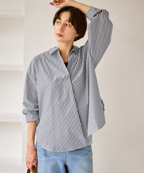 ROPE' PICNIC（ロペピクニック）の「スキッパーシャツ/UVカット・イージーケア（シャツ/ブラウス・レディース・サックスブルー/オフホワイト/ネイビー・FREE）」の3枚目の写真