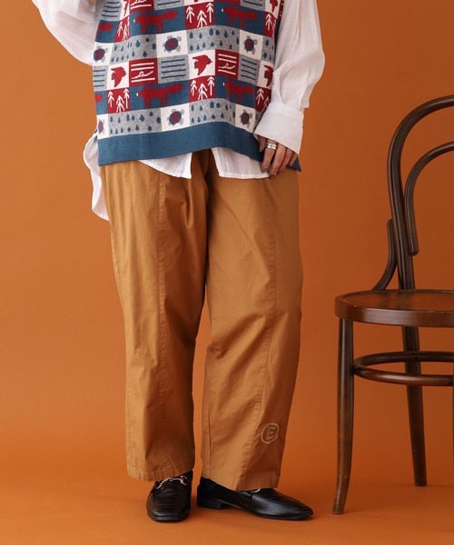 Emago(イマゴ)の「EMAGO ロゴ刺繍テーパードパンツ(その他パンツ・レディース・ブラウン/カーキ/ネイビー・FREE)」の12枚目の写真