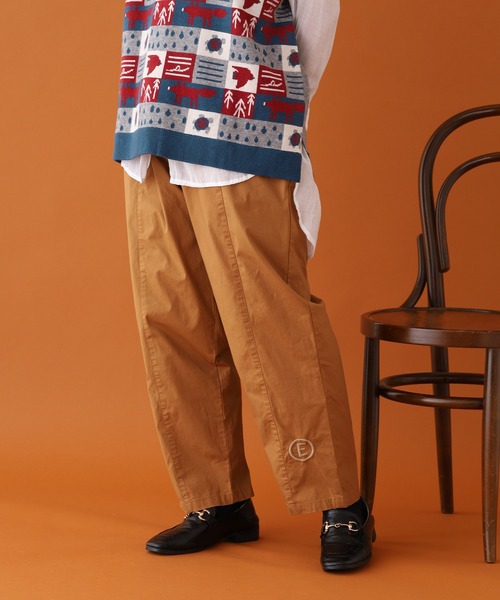 Emago(イマゴ)の「EMAGO ロゴ刺繍テーパードパンツ(その他パンツ・レディース・ブラウン/カーキ/ネイビー・FREE)」の14枚目の写真