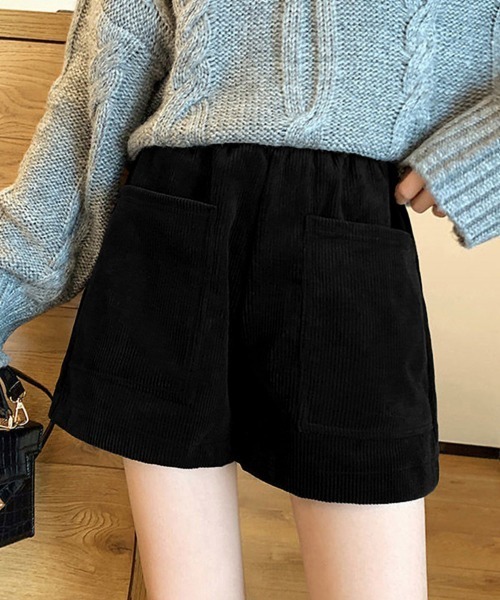 Miniministore(ミニミニストア)の「コーデュロイショートパンツ 裏起毛短パン(スラックス・レディース・ブラック/ライトベージュ・FREE)」の4枚目の写真
