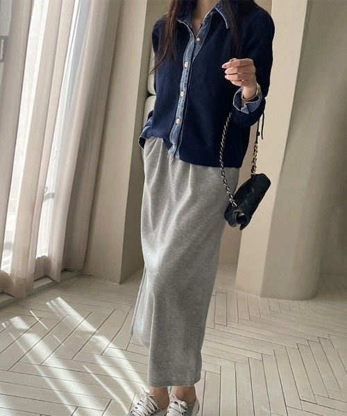 ReRe(リリ)の「デニムシャツ風レイヤードニットトップス(ニット/セーター・レディース・オフホワイト/ブラウン/ライトグレー/ダークグレー/ネイビー・FREE)」の20枚目の写真