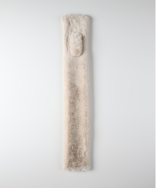 Right-on（ライトオン）の「【HONEYSUCKLE ROSE】フェイクファー ティペット (マフラー / ストール / ドレスアップ / 結婚式)（マフラー・レディース・ライトベージュ/グレー・ONE SIZE）」の3枚目の写真