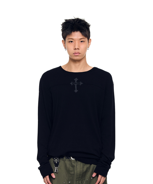 AAKAM（アーカム）の「AKM CROS2 Long Sleeve (Black)（Tシャツ/カットソー・レディース・その他・1/2）」の3枚目の写真