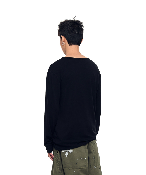 AAKAM（アーカム）の「AKM CROS2 Long Sleeve (Black)（Tシャツ/カットソー・レディース・その他・1/2）」の4枚目の写真