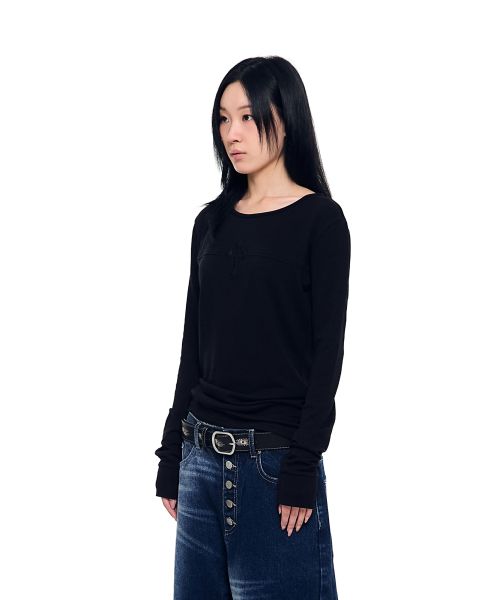 AAKAM（アーカム）の「AKM CROS2 Long Sleeve (Black)（Tシャツ/カットソー・レディース・その他・1/2）」の9枚目の写真