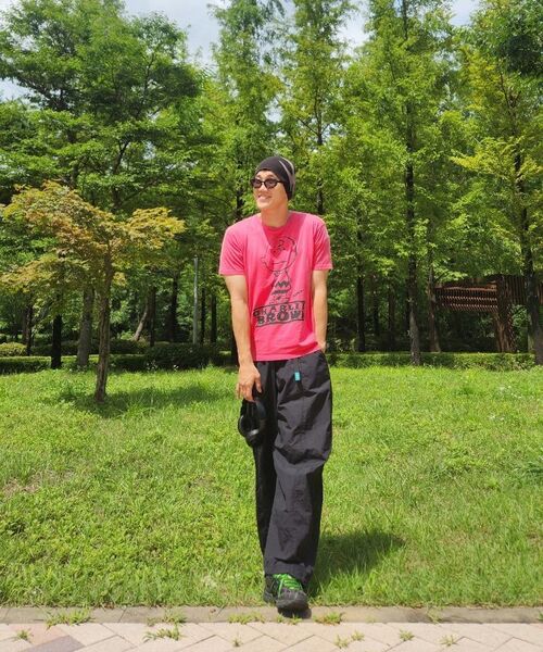 VTWO(ブイツー)の「チャーリーブラウンピグメントTシャツ(RED)(Tシャツ/カットソー・レディース・その他・LARGE/SMALL/MEDIUM)」の8枚目の写真
