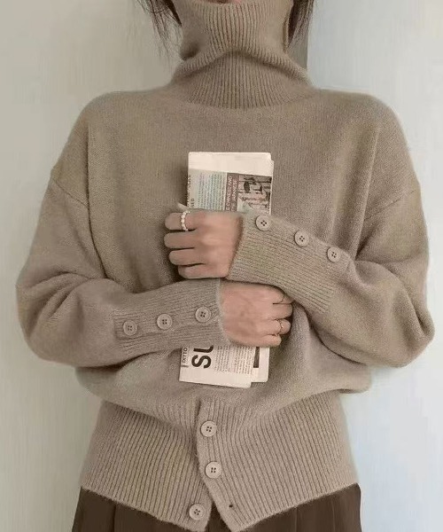 Beststore(ベストストア)の「【秋冬】ハイネック タートルボタン ニットセーター トップス(ニット/セーター・レディース・ブラック/カーキ/グレー/ホワイト/グリーン/キャメル/ベージュ/パープル/ブラウン・FREE)」の5枚目の写真