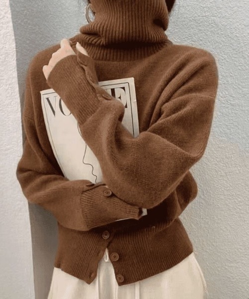 Beststore(ベストストア)の「【秋冬】ハイネック タートルボタン ニットセーター トップス(ニット/セーター・レディース・ブラック/カーキ/グレー/ホワイト/グリーン/キャメル/ベージュ/パープル/ブラウン・FREE)」の4枚目の写真