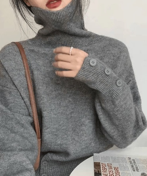 Beststore(ベストストア)の「【秋冬】ハイネック タートルボタン ニットセーター トップス(ニット/セーター・レディース・ブラック/カーキ/グレー/ホワイト/グリーン/キャメル/ベージュ/パープル/ブラウン・FREE)」の13枚目の写真