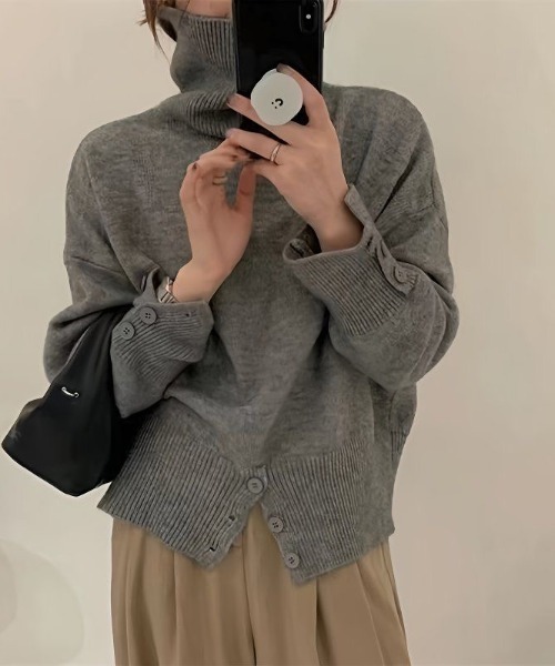 Beststore(ベストストア)の「【秋冬】ハイネック タートルボタン ニットセーター トップス(ニット/セーター・レディース・ブラック/カーキ/グレー/ホワイト/グリーン/キャメル/ベージュ/パープル/ブラウン・FREE)」の14枚目の写真