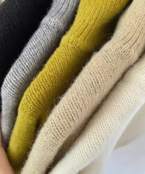 Beststore(ベストストア)の「【秋冬】ハイネック タートルボタン ニットセーター トップス(ニット/セーター・レディース・ブラック/カーキ/グレー/ホワイト/グリーン/キャメル/ベージュ/パープル/ブラウン・FREE)」の21枚目の写真
