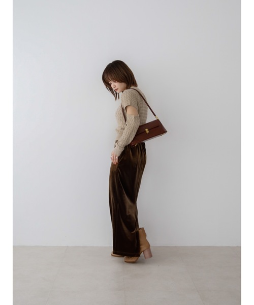 Katrin TOKYO(カトリーントーキョー)の「slit cable knit(ニット/セーター・レディース・ブラック/ベージュ/ライトオレンジ系・FREE/XS)」の21枚目の写真