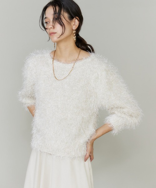 INED(イネド)の「シャギーヤーンニットプルオーバー(ニット/セーター・レディース・オフホワイト/ブラック・9号/11号)」の2枚目の写真