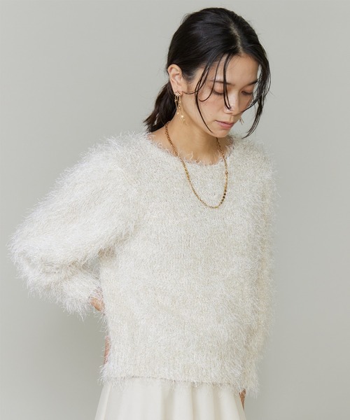 INED(イネド)の「シャギーヤーンニットプルオーバー(ニット/セーター・レディース・オフホワイト/ブラック・9号/11号)」の11枚目の写真