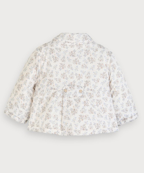 moimoln（モイモルン）の「フラワー軽量パデットジャケット（ブルゾン・キッズ・アイボリー・90cm/100cm/110cm/120cm/130cm）」の6枚目の写真