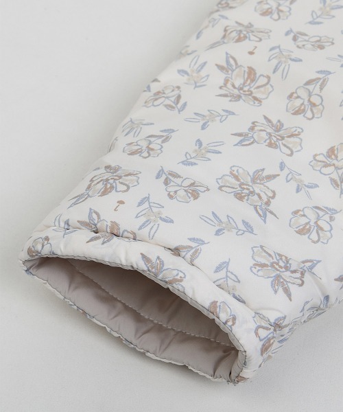 moimoln（モイモルン）の「フラワー軽量パデットジャケット（ブルゾン・キッズ・アイボリー・90cm/100cm/110cm/120cm/130cm）」の10枚目の写真