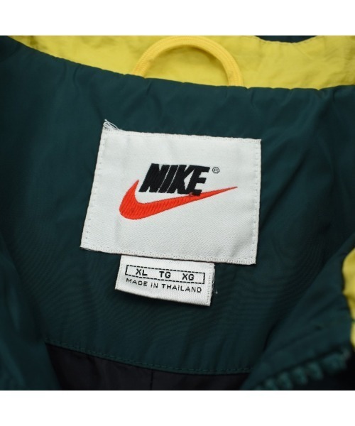 NIKE（ナイキ）の「【USED】90’s NIKE ナイロン トラックジャケット（ナイロンジャケット・メンズ・グリーン・X-LARGE）」の3枚目の写真