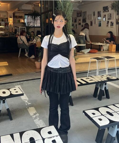 FLAREUP(フレアアップ)の「Bustier Layered T-Shirt (FL-122_Black&Charcoal)(Tシャツ/カットソー・レディース・チャコールグレー×ブラック・OS)」の20枚目の写真