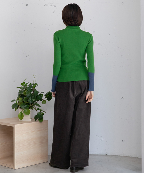 POU DOU DOU(プードゥドゥ)の「シアバターバイカラーハイネックリブニット(ニット/セーター・レディース・アイボリー/ブラック/グリーン/ブルー・M)」の11枚目の写真