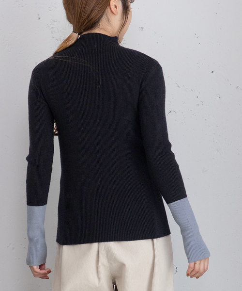 POU DOU DOU(プードゥドゥ)の「シアバターバイカラーハイネックリブニット(ニット/セーター・レディース・アイボリー/ブラック/グリーン/ブルー・M)」の15枚目の写真