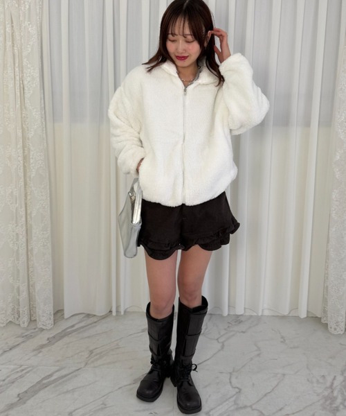 mebole(メボレ)の「フェイクファースタンドカラーショート丈ジャケット(ブルゾン・レディース・ブラック/ブラウン/ホワイト・FREE)」の18枚目の写真
