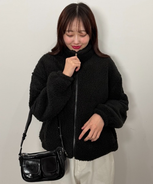 mebole(メボレ)の「フェイクファースタンドカラーショート丈ジャケット(ブルゾン・レディース・ブラック/ブラウン/ホワイト・FREE)」の21枚目の写真