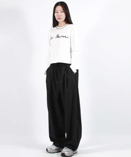 DEMARC(ドゥマーク)の「STRIPE CHICANO WIDE ONE-TUCK PANTS - deep charcoal(スラックス・レディース・その他・MEDIUM/LARGE)」の3枚目の写真