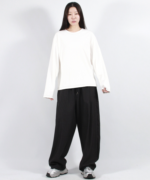 DEMARC(ドゥマーク)の「STRIPE CHICANO WIDE ONE-TUCK PANTS - deep charcoal(スラックス・レディース・その他・MEDIUM/LARGE)」の8枚目の写真