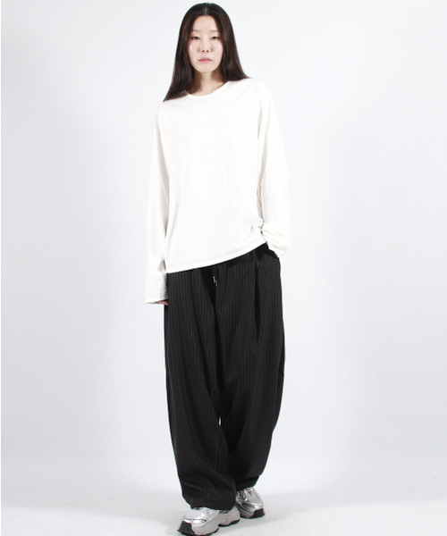DEMARC(ドゥマーク)の「STRIPE CHICANO WIDE ONE-TUCK PANTS - deep charcoal(スラックス・レディース・その他・MEDIUM/LARGE)」の10枚目の写真