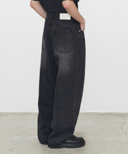 DECET(デケト)の「Deep Pleats Wide Jeans DCPT030STBlack(その他パンツ・レディース・その他・26/28/30/32/34)」の8枚目の写真