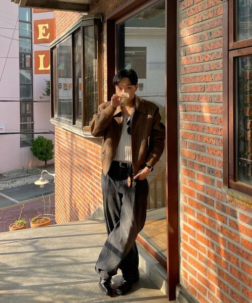 DECET(デケト)の「Deep Pleats Wide Jeans DCPT030STBlack(その他パンツ・レディース・その他・26/28/30/32/34)」の11枚目の写真