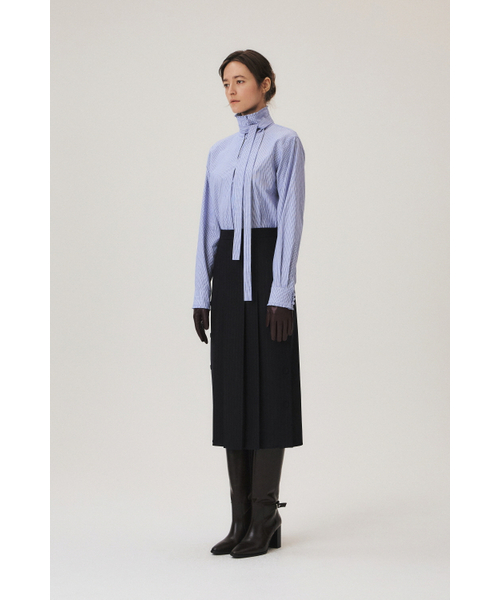 KUME(クメ)の「Wool Blend Side Button Skirt, Navy Stripe(スカート・レディース・その他・SMALL/MEDIUM/LARGE)」の3枚目の写真