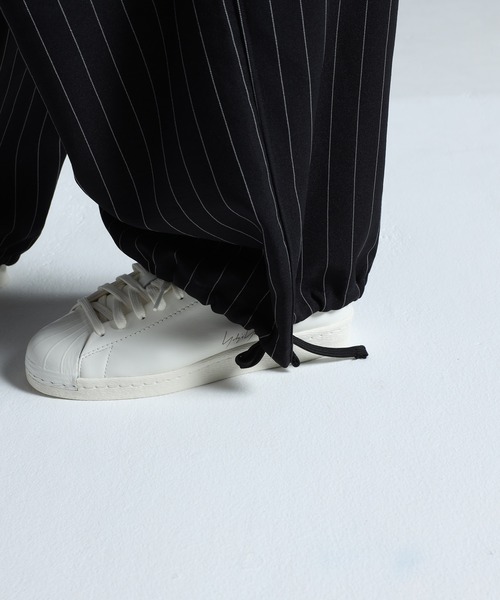 Y-3（ワイスリー）の「Y-3 PINSTRIPE UT STRAIGHT LEG PANTS（その他パンツ・レディース・ブラック・XX-SMALL/X-SMALL/SMALL/MEDIUM/LARGE）」の6枚目の写真