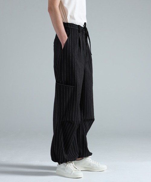 Y-3（ワイスリー）の「Y-3 PINSTRIPE UT STRAIGHT LEG PANTS（その他パンツ・レディース・ブラック・XX-SMALL/X-SMALL/SMALL/MEDIUM/LARGE）」の2枚目の写真