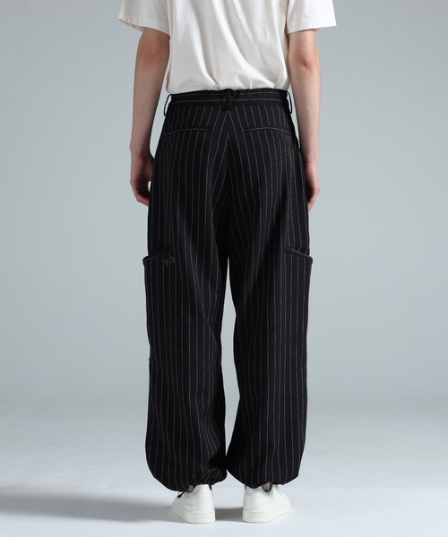 Y-3（ワイスリー）の「Y-3 PINSTRIPE UT STRAIGHT LEG PANTS（その他パンツ・レディース・ブラック・XX-SMALL/X-SMALL/SMALL/MEDIUM/LARGE）」の3枚目の写真