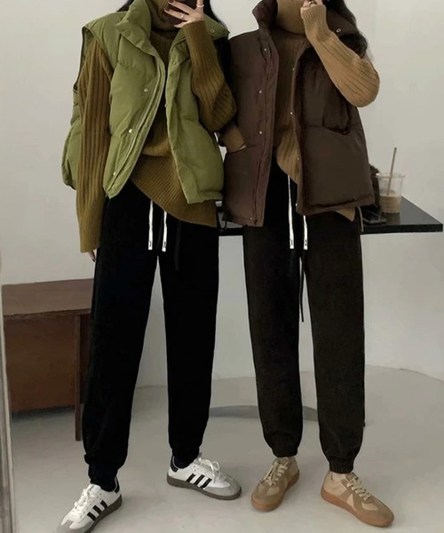 by LEGNA(バイレグナ)の「裏起毛 コーデュロイ ジョガーパンツ(その他パンツ・レディース・グレー/アイボリー/ブラック/ダークブラウン/ベージュ・XL-Long/L-Long/M-Long/X-LARGE/LARGE/MEDIUM)」の2枚目の写真
