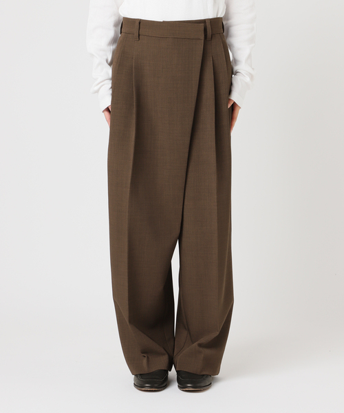 OUTDOOR PRODUCTS（アウトドアプロダクツ）の「ツイルアシンメトリータックパンツ（スラックス・レディース・ブラック/ブラウン・36/38）」の15枚目の写真